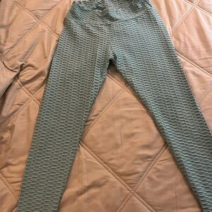 Textured Soft Green Leggings